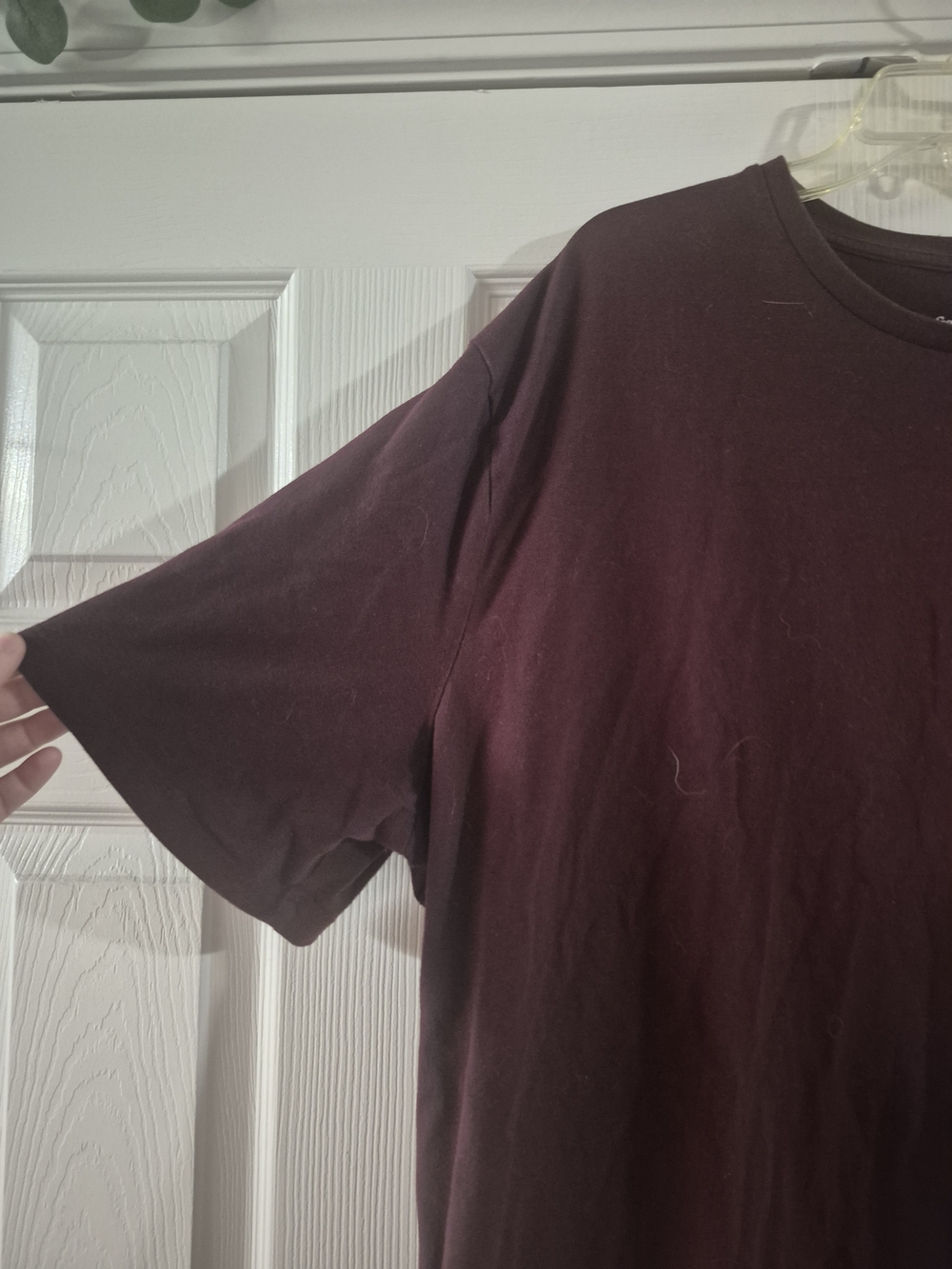 Goodfellow & Co Men's Burgundy Short Sleeve Crew Tee - Picture 2 of 3